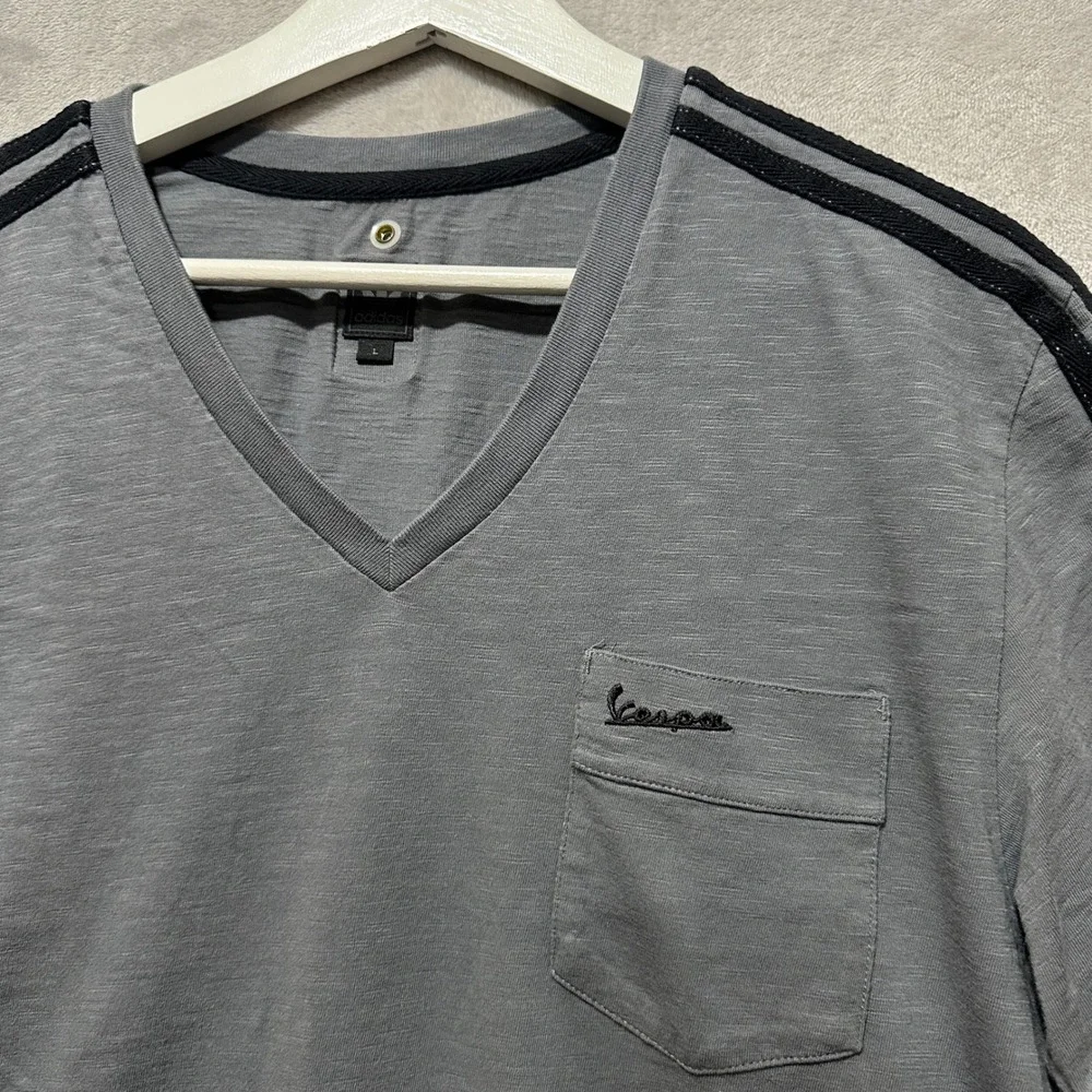 Adidas Originals x Vespa Italian Scooter Mens V-Neck Pocket T-Shirt Gray Large